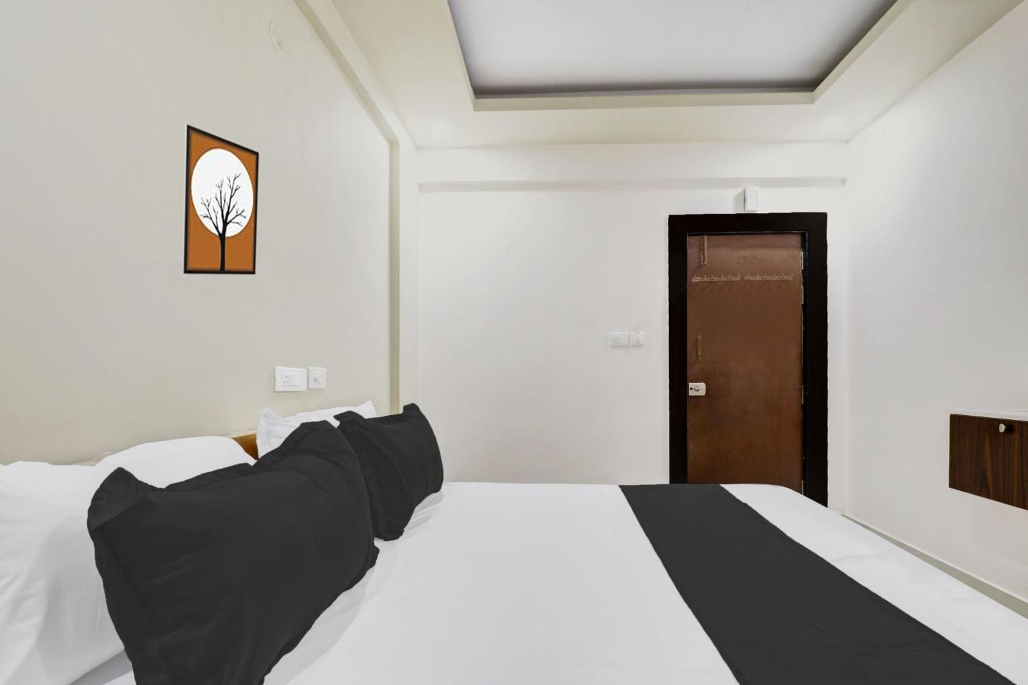 העיר בנגלור Super Hotel O Sri Harshitha Grand Near Zudio - Star Bazaar, Kundalhalli Gate מראה חיצוני תמונה